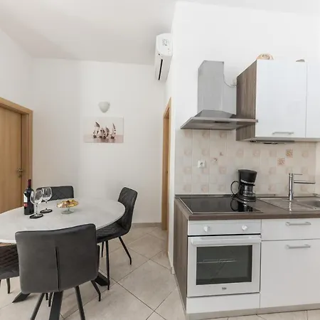 아파트먼트 세르지오 아파트 *